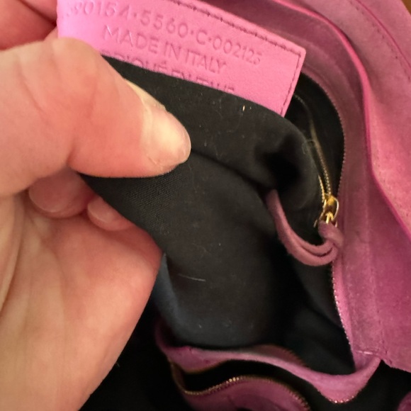 BALENCIAGA PINK SUEDE “RARE BAG” worn but still in good shape …. Authentic - Picture 12 of 12